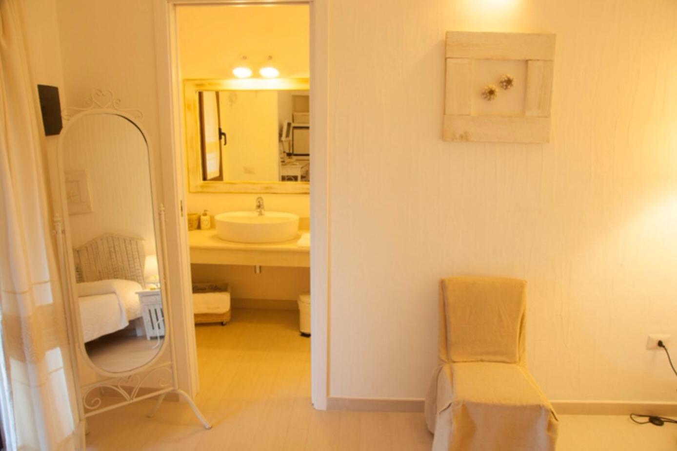 Cento Ulivi B&B Golfo Aranci Exterior photo