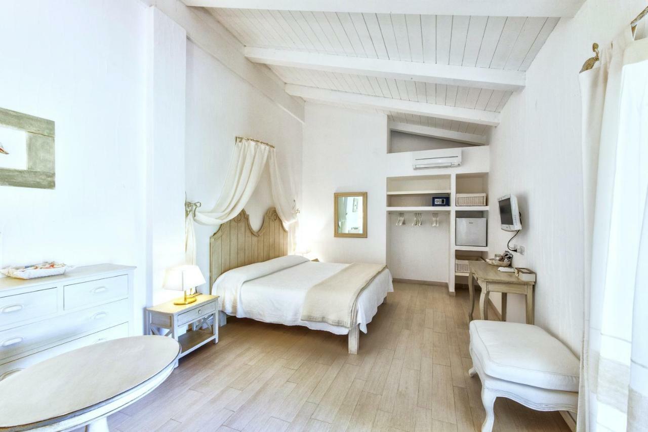 Cento Ulivi B&B Golfo Aranci Exterior photo