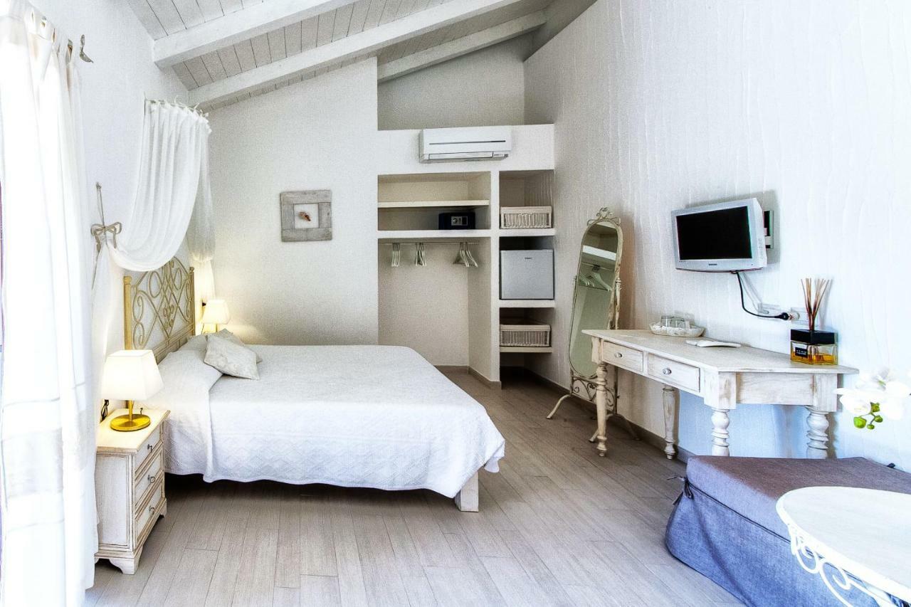 Cento Ulivi B&B Golfo Aranci Exterior photo