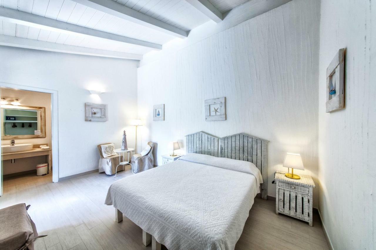 Cento Ulivi B&B Golfo Aranci Exterior photo