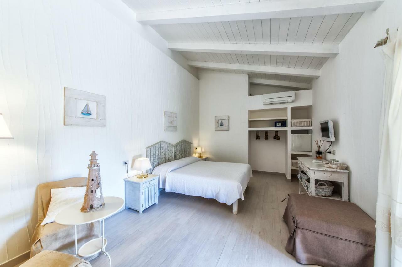 Cento Ulivi B&B Golfo Aranci Exterior photo